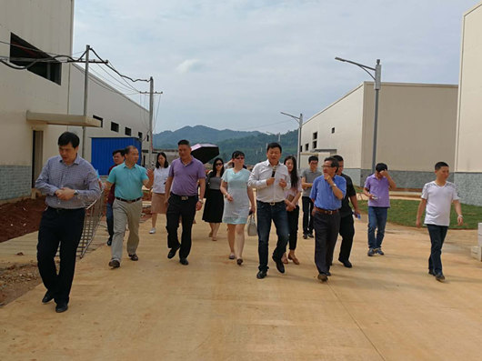 我院課題組赴漣源市開展《婁底資源型城市轉(zhuǎn)型升級，深化供給側(cè)結(jié)構(gòu)性改革》課題調(diào)研