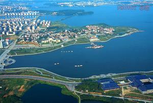 岳陽(yáng)開發(fā)區(qū):創(chuàng)新驅(qū)動(dòng)引領(lǐng)經(jīng)濟(jì)發(fā)展新常態(tài)