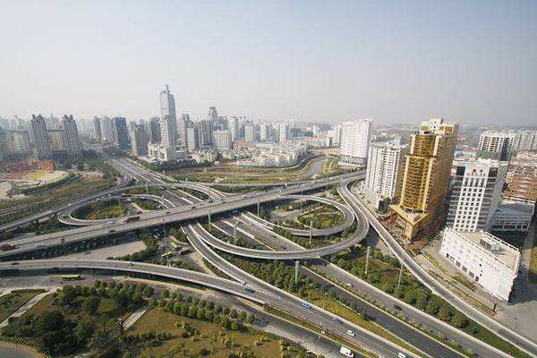 走南寧特色的創(chuàng)新之路 全面加快建設創(chuàng)新型城市